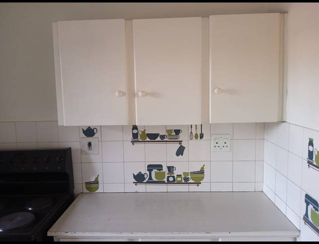 2 BEDROOM SECTIONAL TITLE FOR SALE IN PARKDENE
